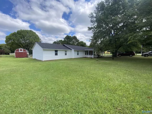 Somerville, AL 35670,18 Callie Private Drive