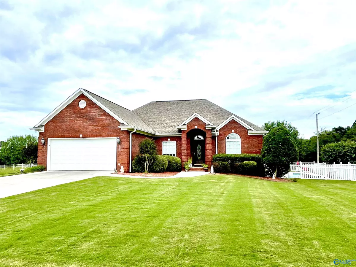 Albertville, AL 35951,14 Krimson Circle