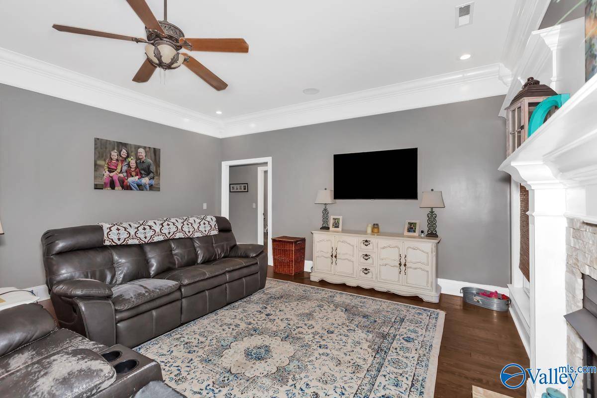 New Market, AL 35761,221 Ash Ridge Drive