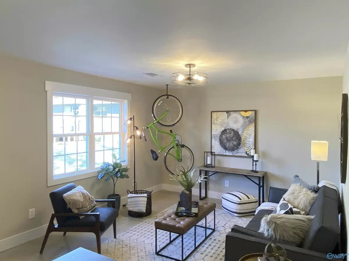 Huntsville, AL 35805,3811 SW Patton Road