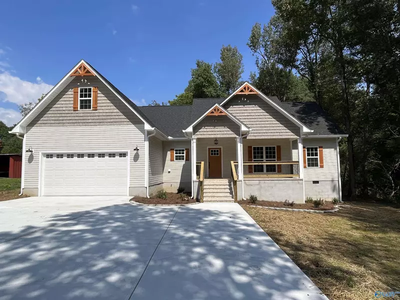 209 City Park Drive SE, Arab, AL 35016