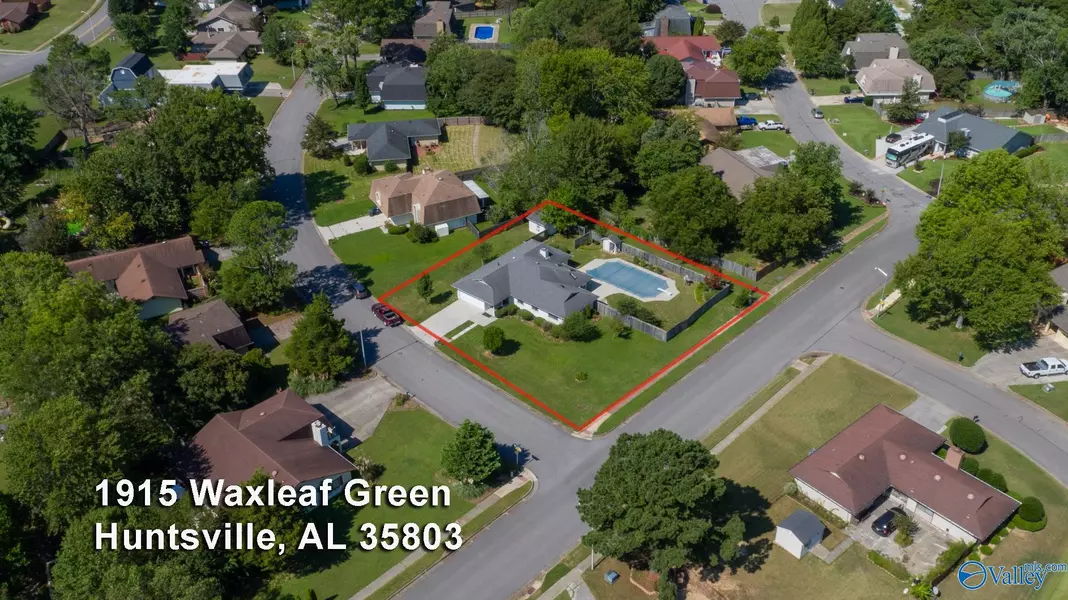 1915 Waxleaf Green, Huntsville, AL 35803