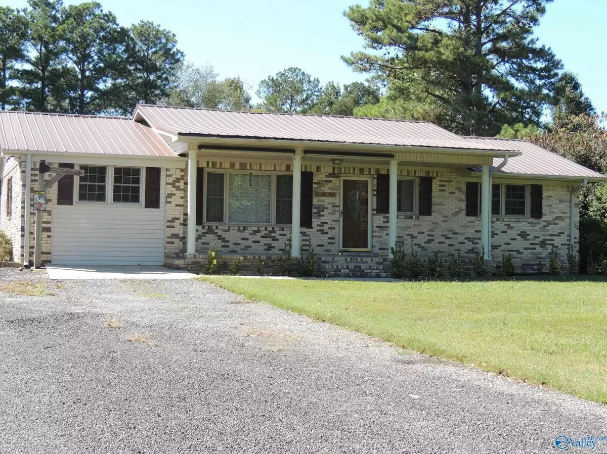 Athens, AL 35613,21515 Holt Road