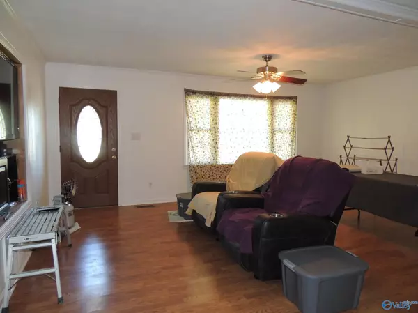 Athens, AL 35613,21515 Holt Road