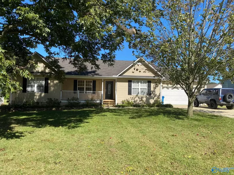 54 Land Circle, Albertville, AL 35950