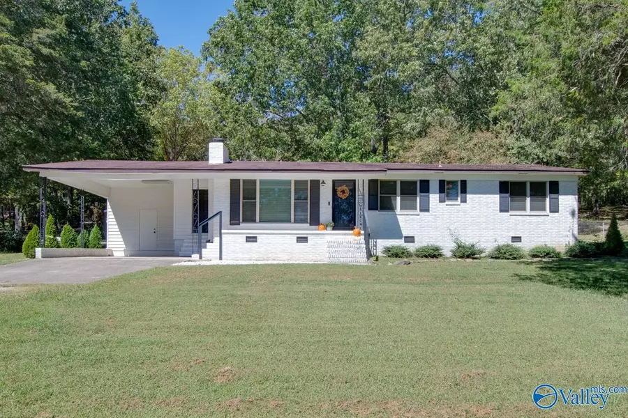 2605 Little Cove Road, Owens Cross Roads, AL 35763