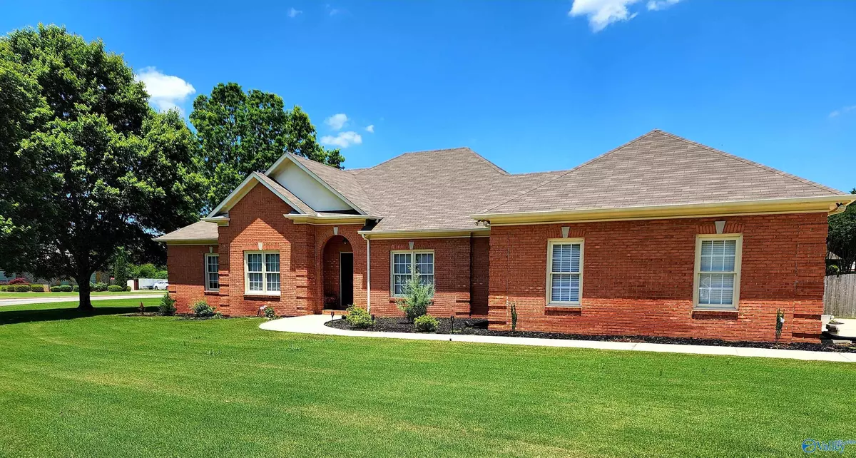 Decatur, AL 35603,2821 Summerwind Drive SE