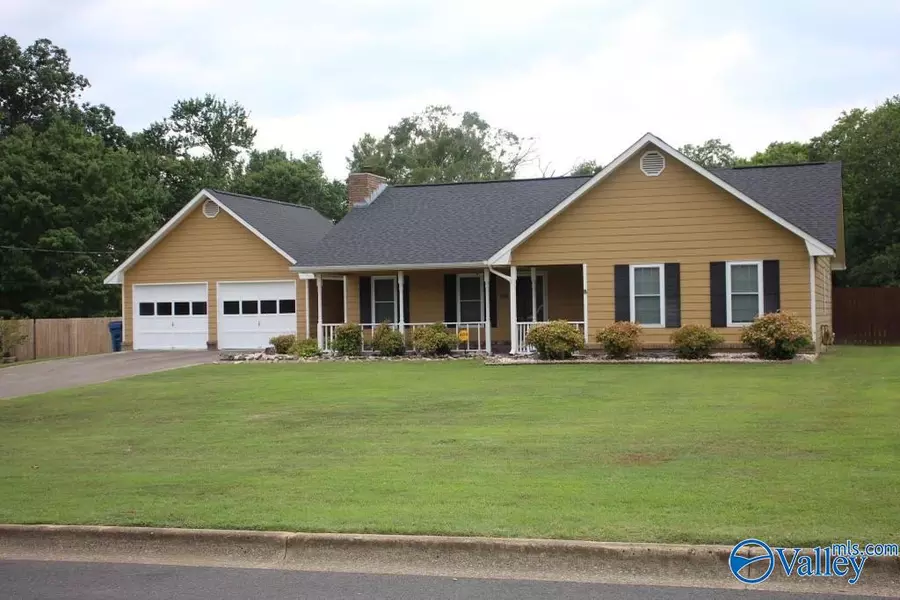 331 Ohara Dr, Albertville, AL 35950