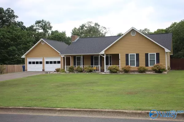 331 Ohara Dr, Albertville, AL 35950