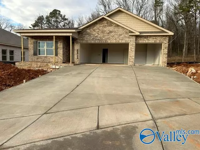 442 Jackson Point Circle, Huntsville, AL 35811