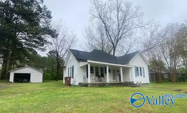 Moulton, AL 35650,438 East Street