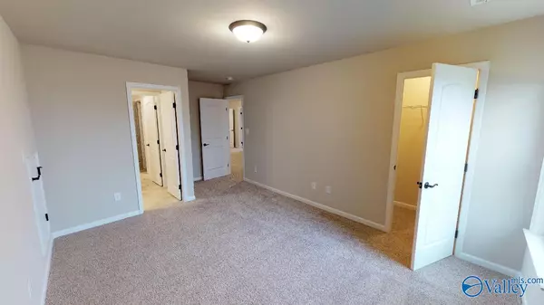 Toney, AL 35773,109 Wyatt Miles Lane