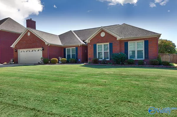 308 Hughes Pond Circle, Madison, AL 35758