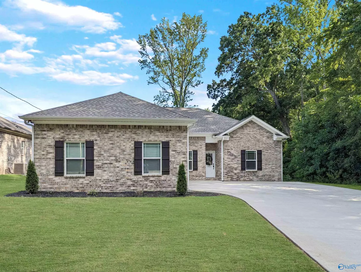 New Market, AL 35750,1854 Joe Quick Road