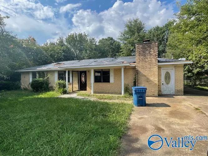 1109 Waylan Avenue, Albertville, AL 35950