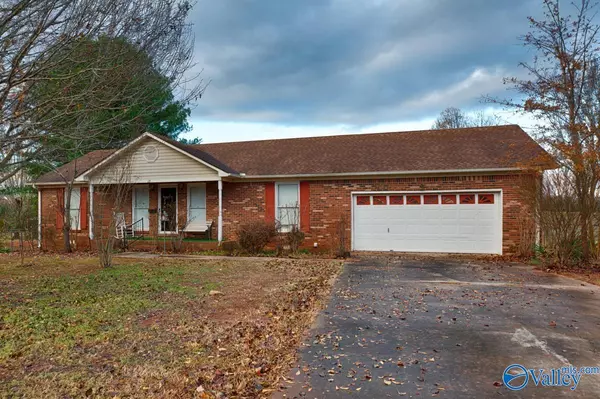 1784 Butler Road, New Market, AL 35761