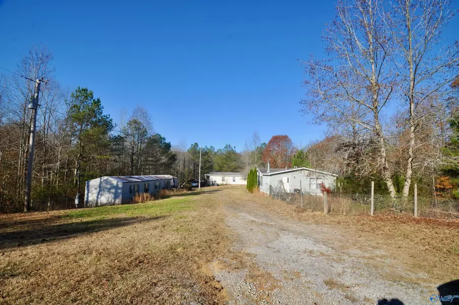 220 County Road 1206, Vinemont, AL 35179