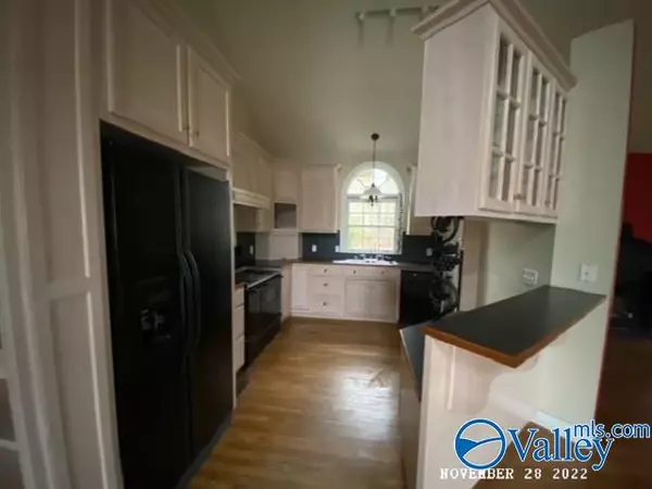 Steele, AL 35987,510 Beason Cove Road