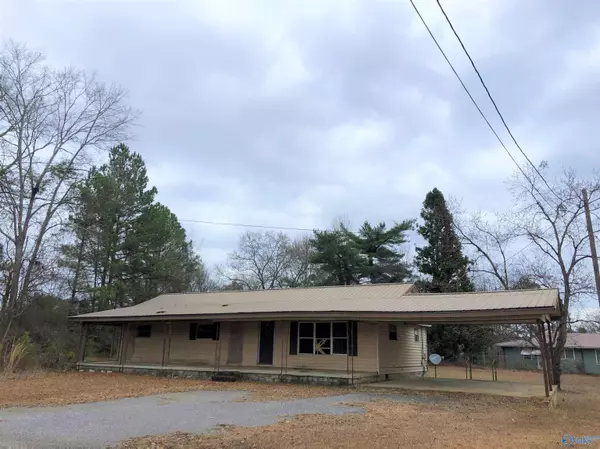 940 North Watson Drive, Centre, AL 35960