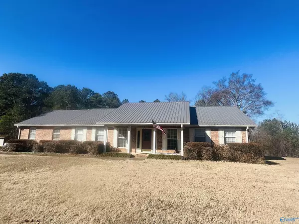 135 Quail Point Drive, Centre, AL 35960