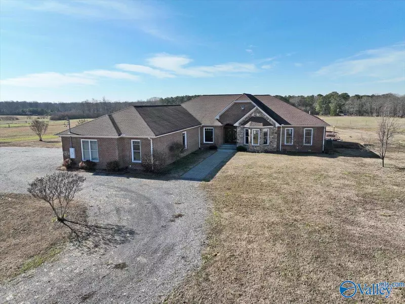 505 County Road 1577, Baileyton, AL 35019