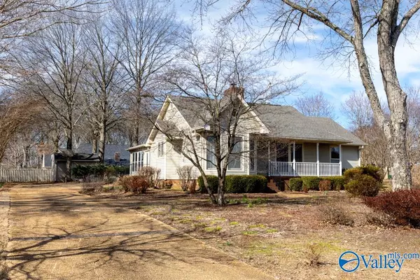 Athens, AL 35613,14767 Woodland Road