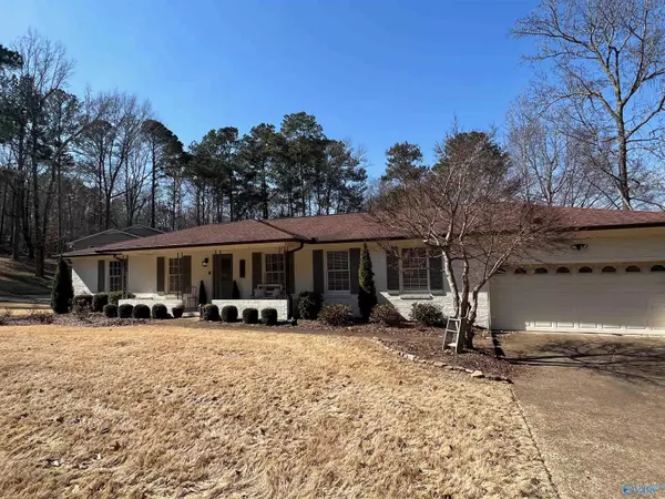 172 Bridlewood Drive, Gadsden, AL 35901