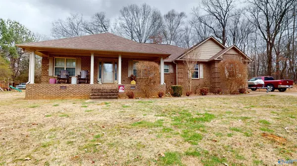 17439 Lakeside Estates Road, Athens, AL 35614