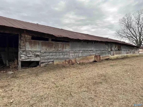 Douglas, AL 35964,6168 Mount Hebron Douglas Road