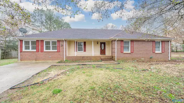 106 Lindsey Lane, Hazel Green, AL 35750