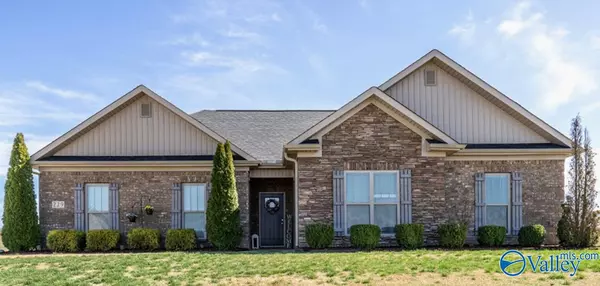 229 Briarcrest Road, Hazel Green, AL 35750