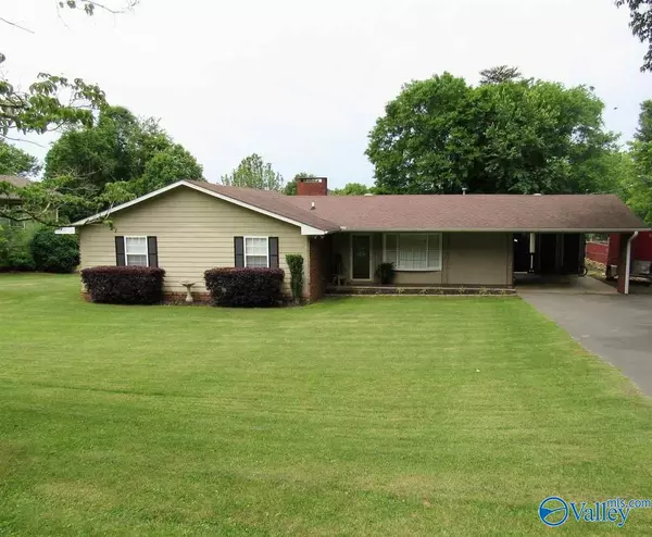 3714 Clark Avenue NE, Fort Payne, AL 35967