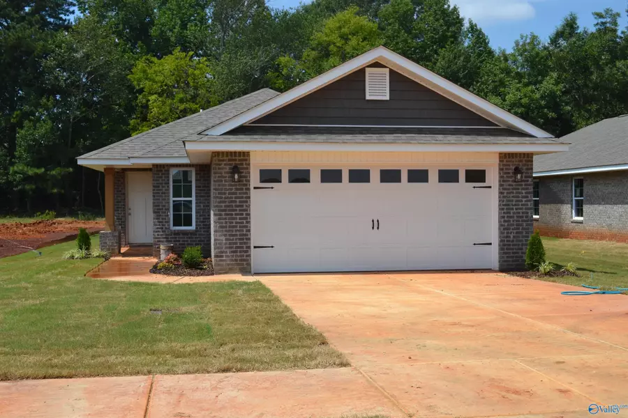 15445 Lapwing Cove, Athens, AL 35611