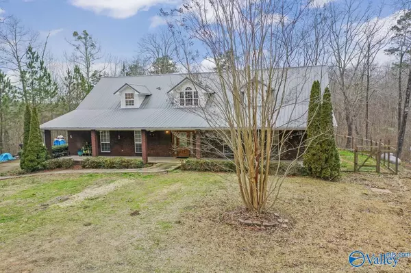 Ragland, AL 35131,301 Lib Lane