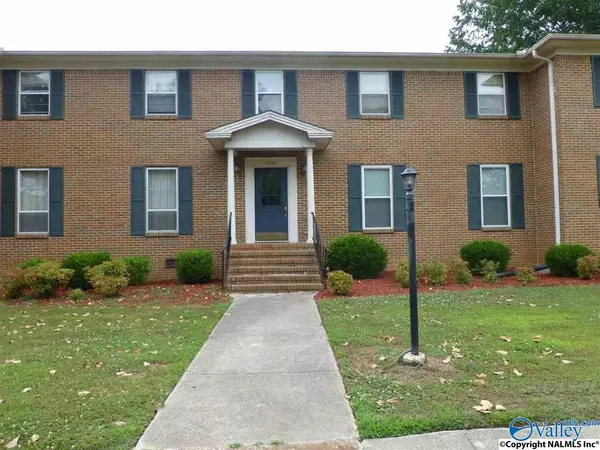 8205 Willowbrook Circle SE #Unit #A, Huntsville, AL 35802