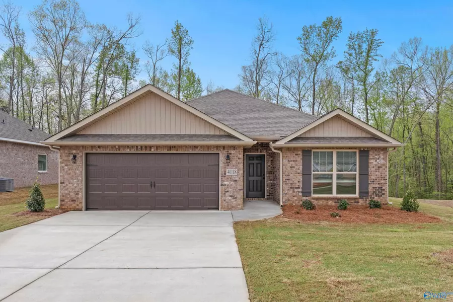 4118 Rockland Circle SE, Owens Cross Roads, AL 35763