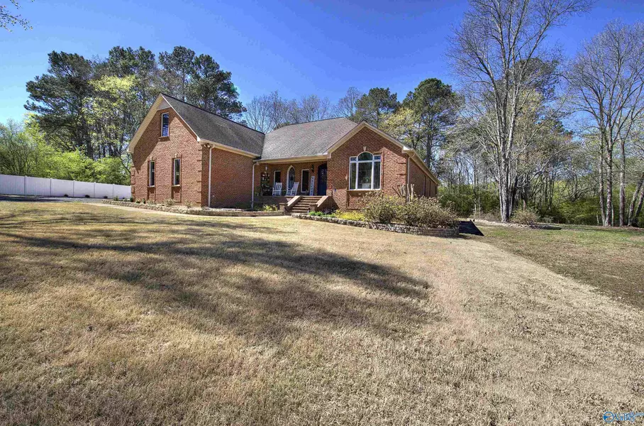 820 County Road 414, Centre, AL 35960