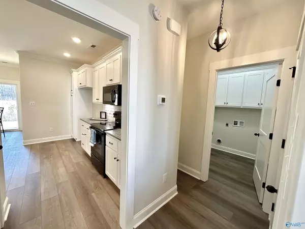 Athens, AL 35613,26081 Breakers Circle