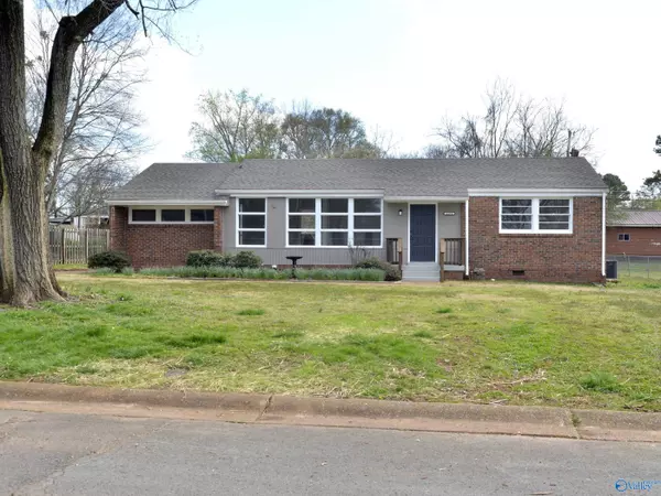 2113 Gilbreath Road NW, Huntsville, AL 35810