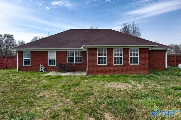 Toney, AL 35773,112 Bramble Way