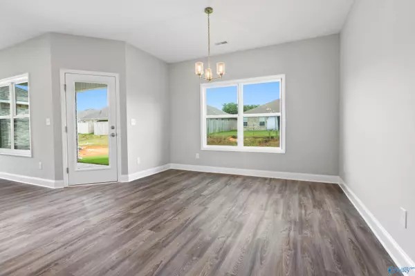 Toney, AL 35773,205 Pine Island