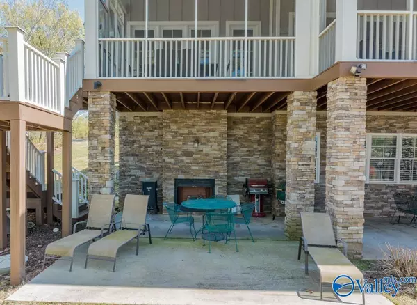 Scottsboro, AL 35769,167 Lake Pointe Circle