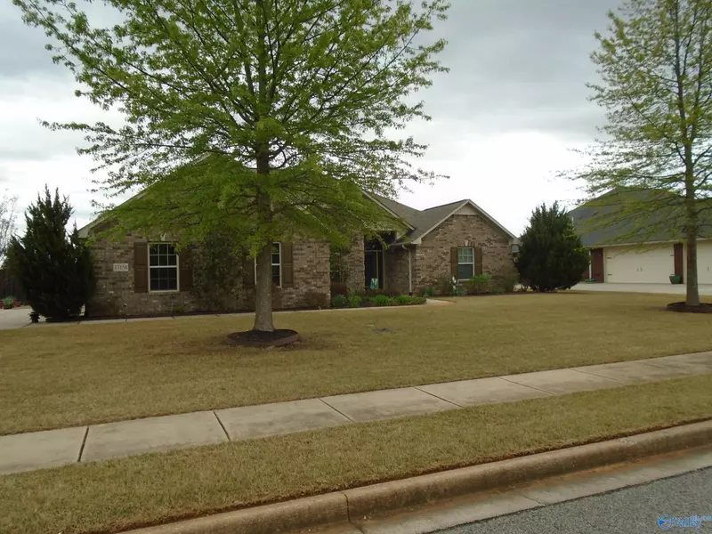 13154 Abbington Lane, Athens, AL 35613