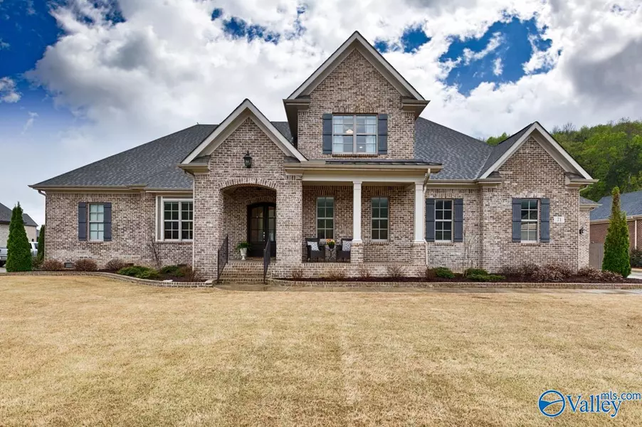 71 Mcmullen Lane SE, Gurley, AL 35748