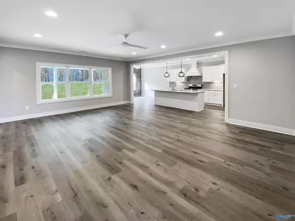 Athens, AL 35613,18175 Newby Chapel Road