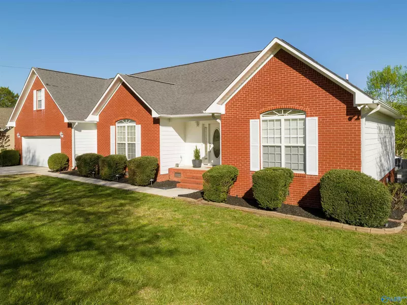 35008 US Highway 11, Valley Head, AL 35989