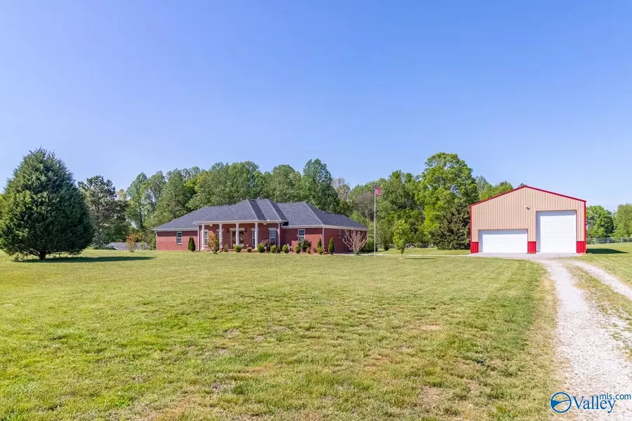 11 Henderson Road, Ardmore, TN 38449