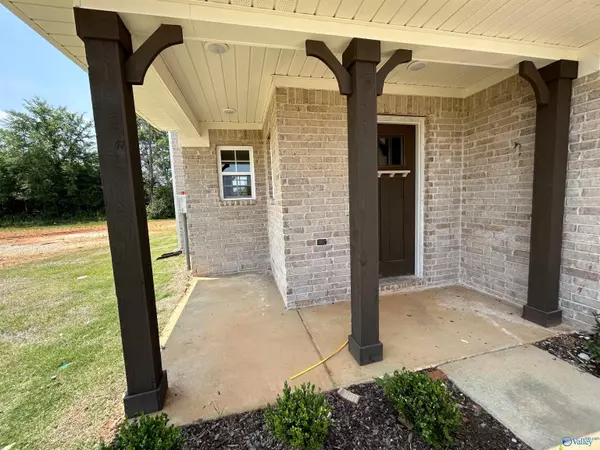 Toney, AL 35773,162 Beaver Brook Place