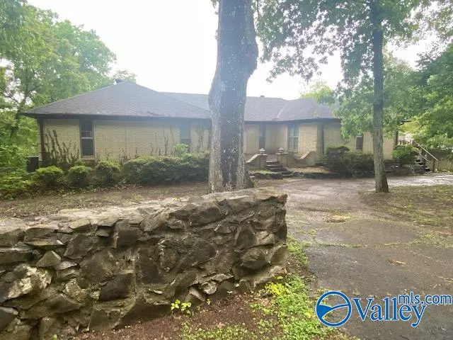 Huntsville, AL 35803,9805 Wallwood Drive SE
