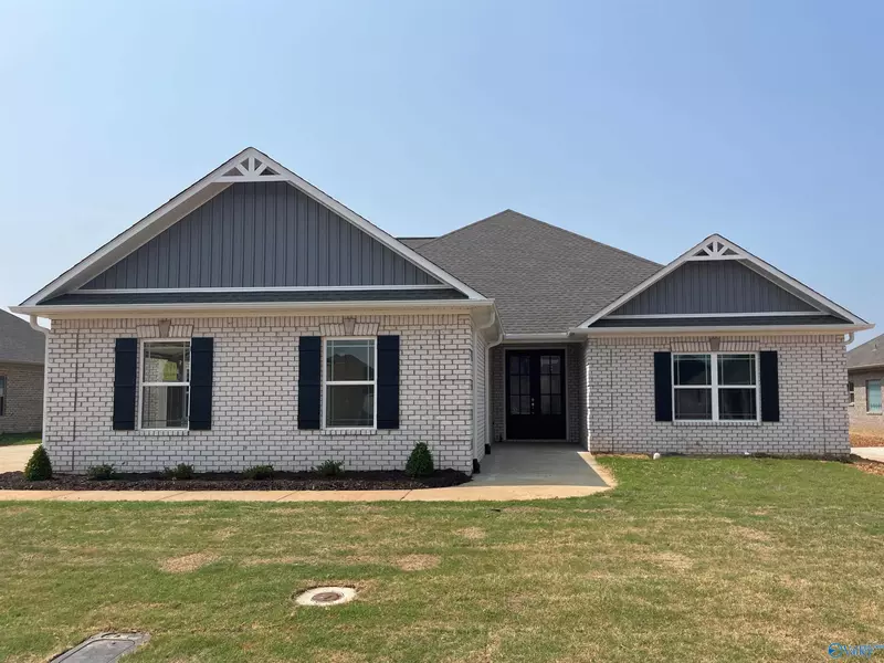 26380 Woodfield Drive, Athens, AL 35613